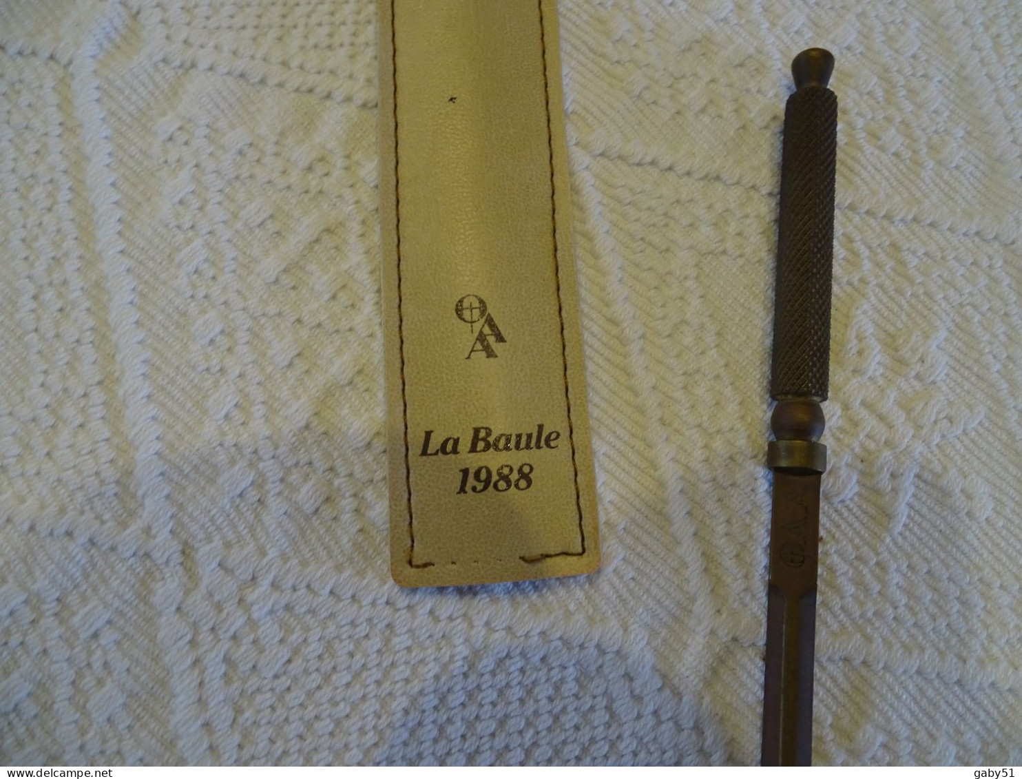 Coupe-papier (ouvre-lettres) En Bronze ? LA BAULE "AA" 1988  ; L 20 - Letter-opener