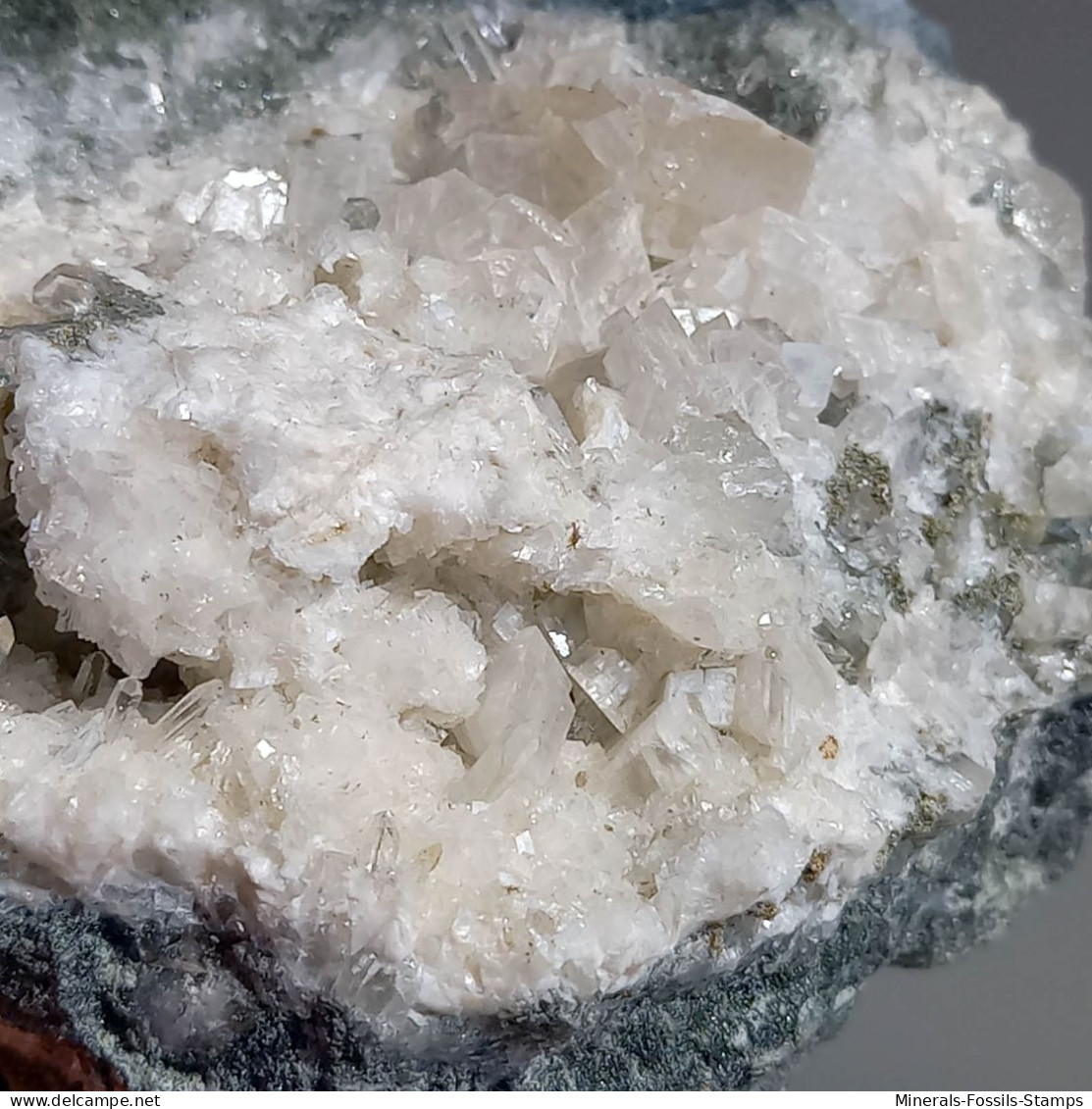 #BRA1.02 QUARZO Con DOLOMITE Cristalli (Traversella Mine, Torino, Piemonte, Italia) - Minéraux