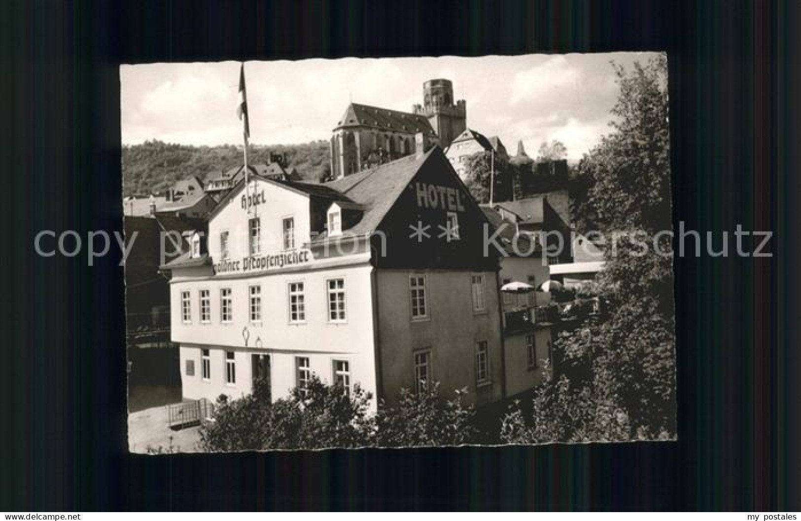 41601148 Oberwesel Rhein Hotel Goldner Pfropfenzieher Kirche Oberwesel - Oberwesel