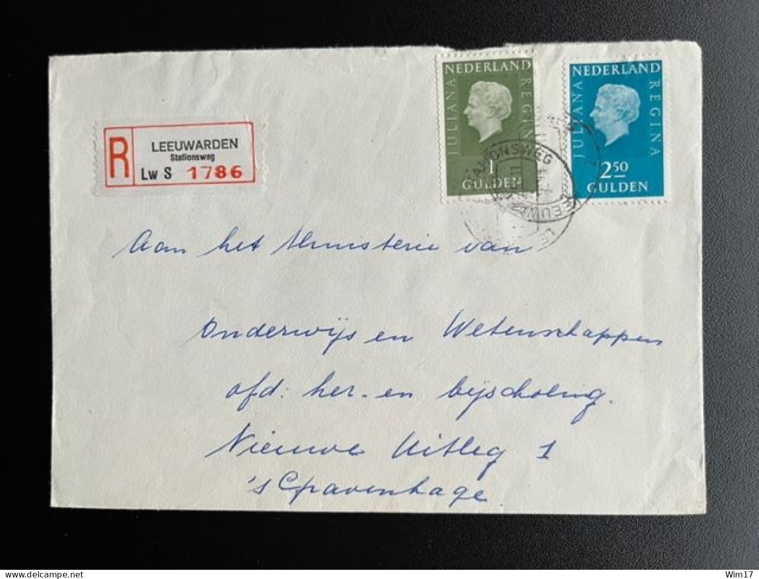 NETHERLANDS 1975 REGISTERED LETTER LEEUWARDEN STATIONSWEG TO 'S GRAVENHAGE 19?-07-1975 NEDERLAND AANGETEKEND - Brieven En Documenten