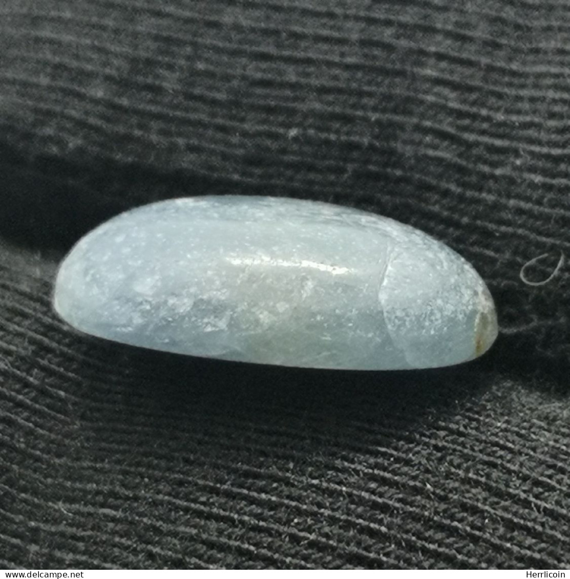 Saphir Naturel De Madagascar - Cabochon 12.12 Carats - 16 X 12,5 X 5,2 Mm - Zafiro