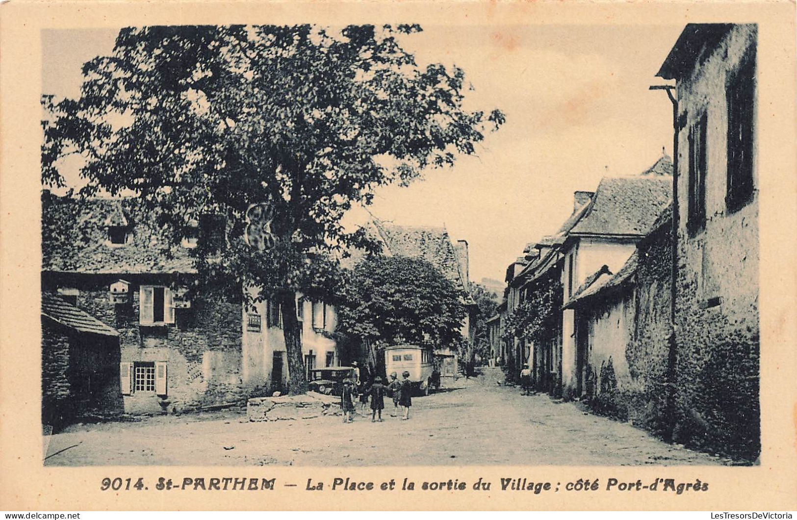 FRANCE - Saint Parthem - La Place Et La Sortie Du Village - Côté Port D'Agrès - Carte Postale Ancienne - Sonstige & Ohne Zuordnung