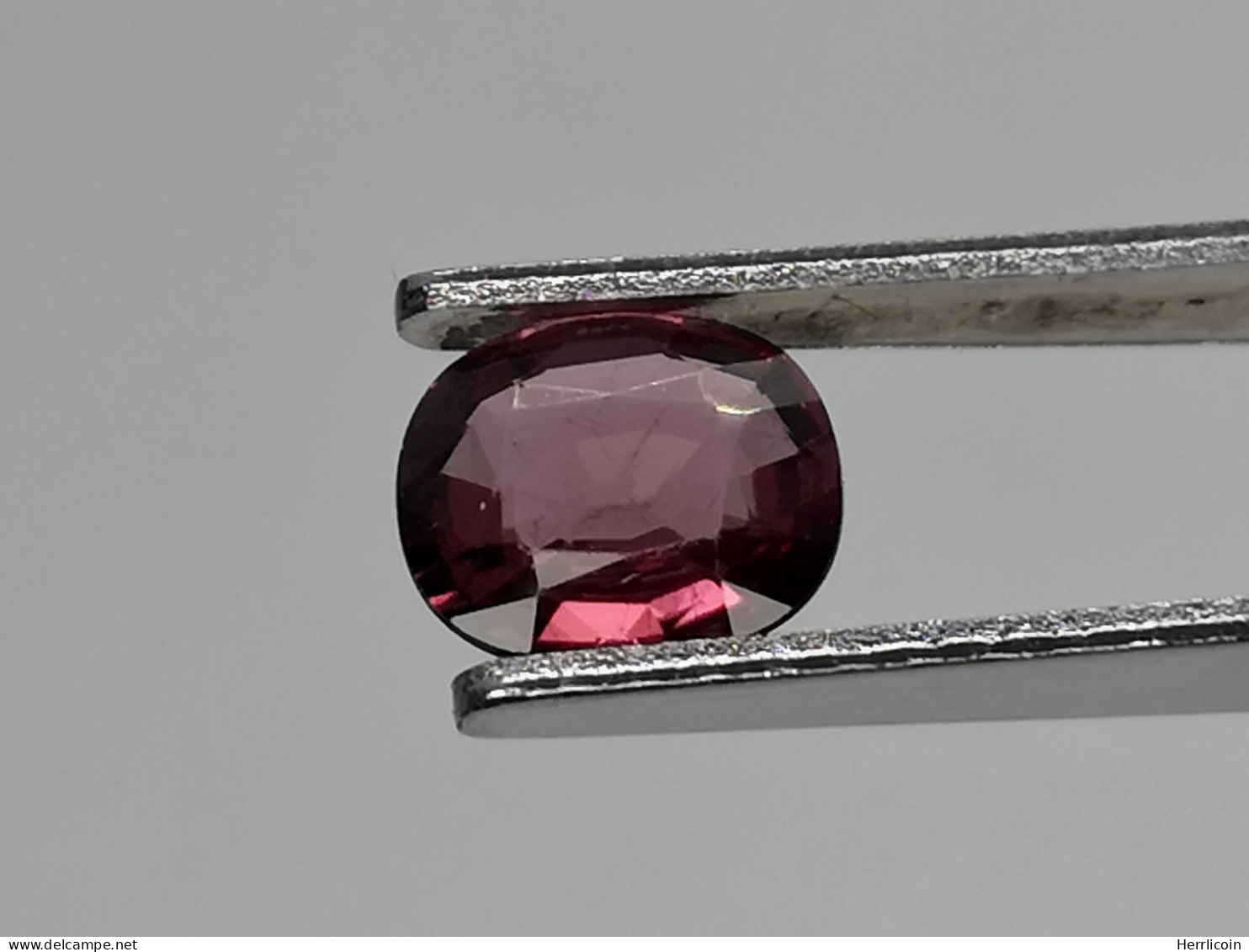 Grenat Rhodolite Naturel De Madagascar - Coussin 0.73 Carat - 6.2 X 5.3 X 2.3 Mm - Otros & Sin Clasificación