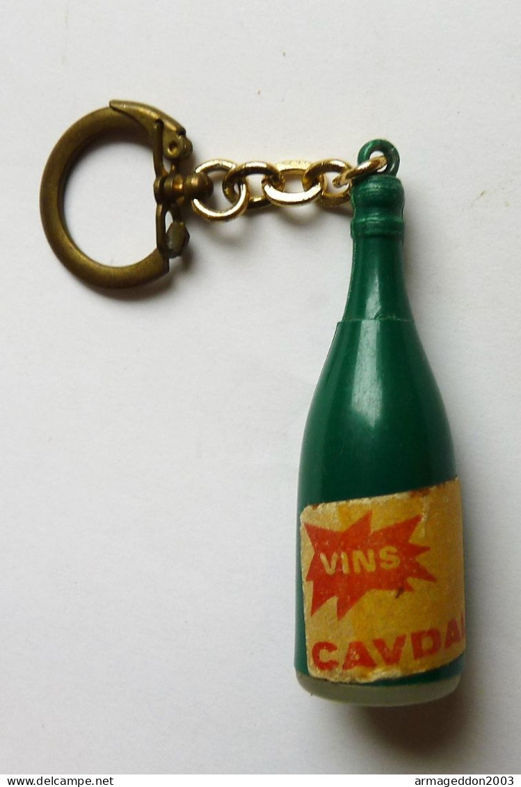 PORTE CLES ANCIEN Bouteille VIN CAVDAL - Alcolici