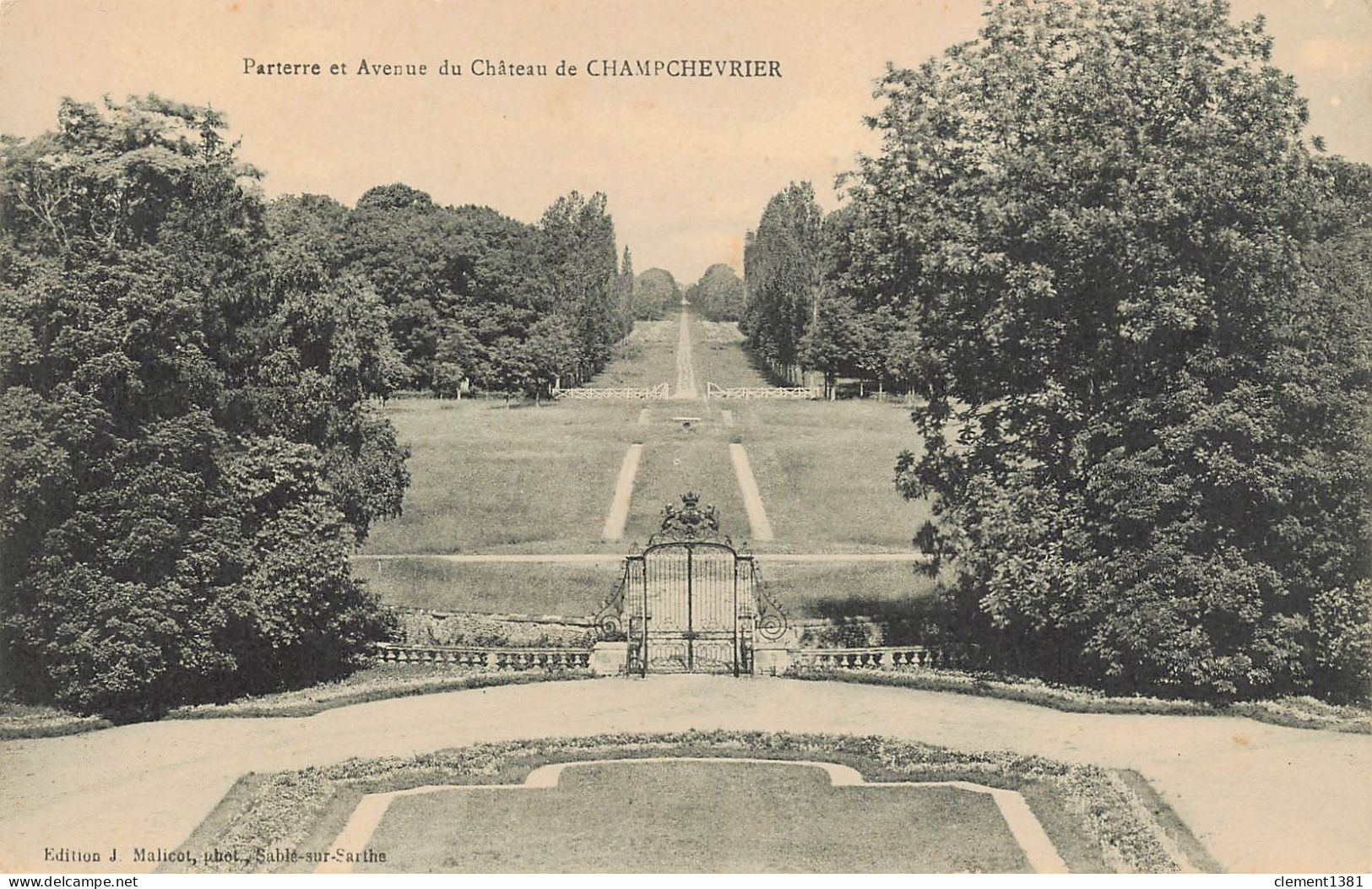 Clere Les Pins Parterre Et Avenue Du Chateau De Champchevrier Edition Malicot Sable Sur Sarthe - Cléré-les-Pins