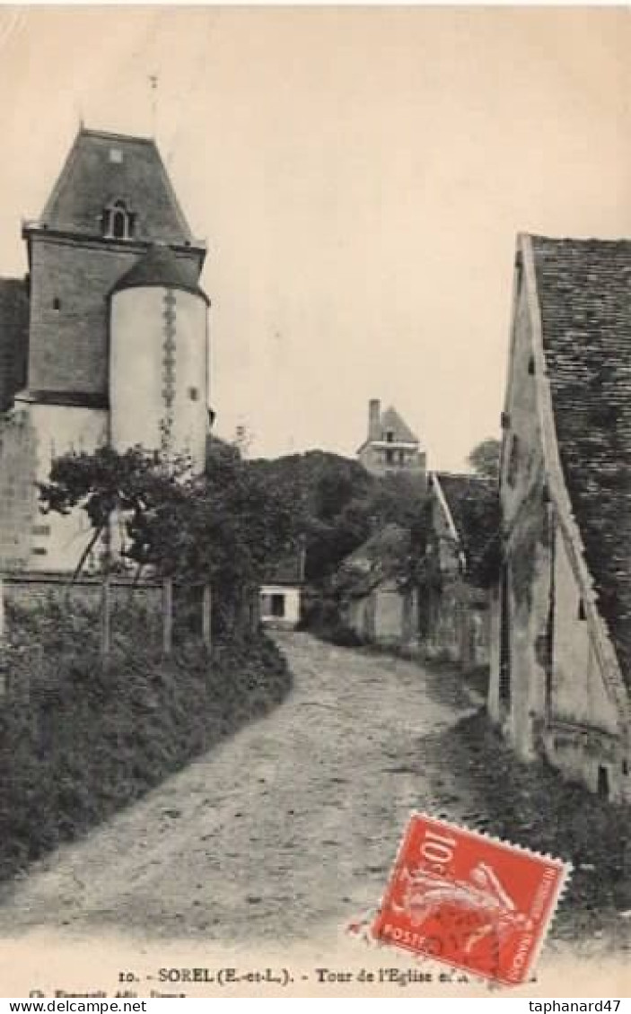 . 28 . SOREL . Tour De L'Église Et Le Château . - Sorel-Moussel