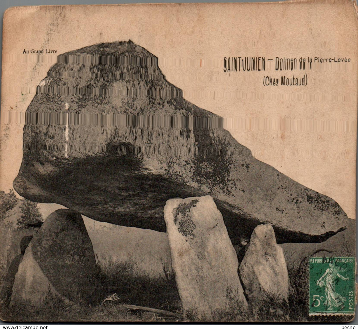 N°121001 -cpa Saint Junien -Dolmen De La Pierre Levée- - Dolmen & Menhirs
