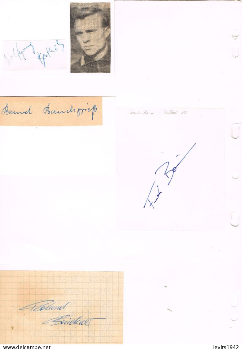 JEUX OLYMPIQUES - AUTOGRAPHES DE MEDAILLES OLYMPIQUES - CONCURRENTS D'ALLEMAGNE DE L'EST - - Autographes