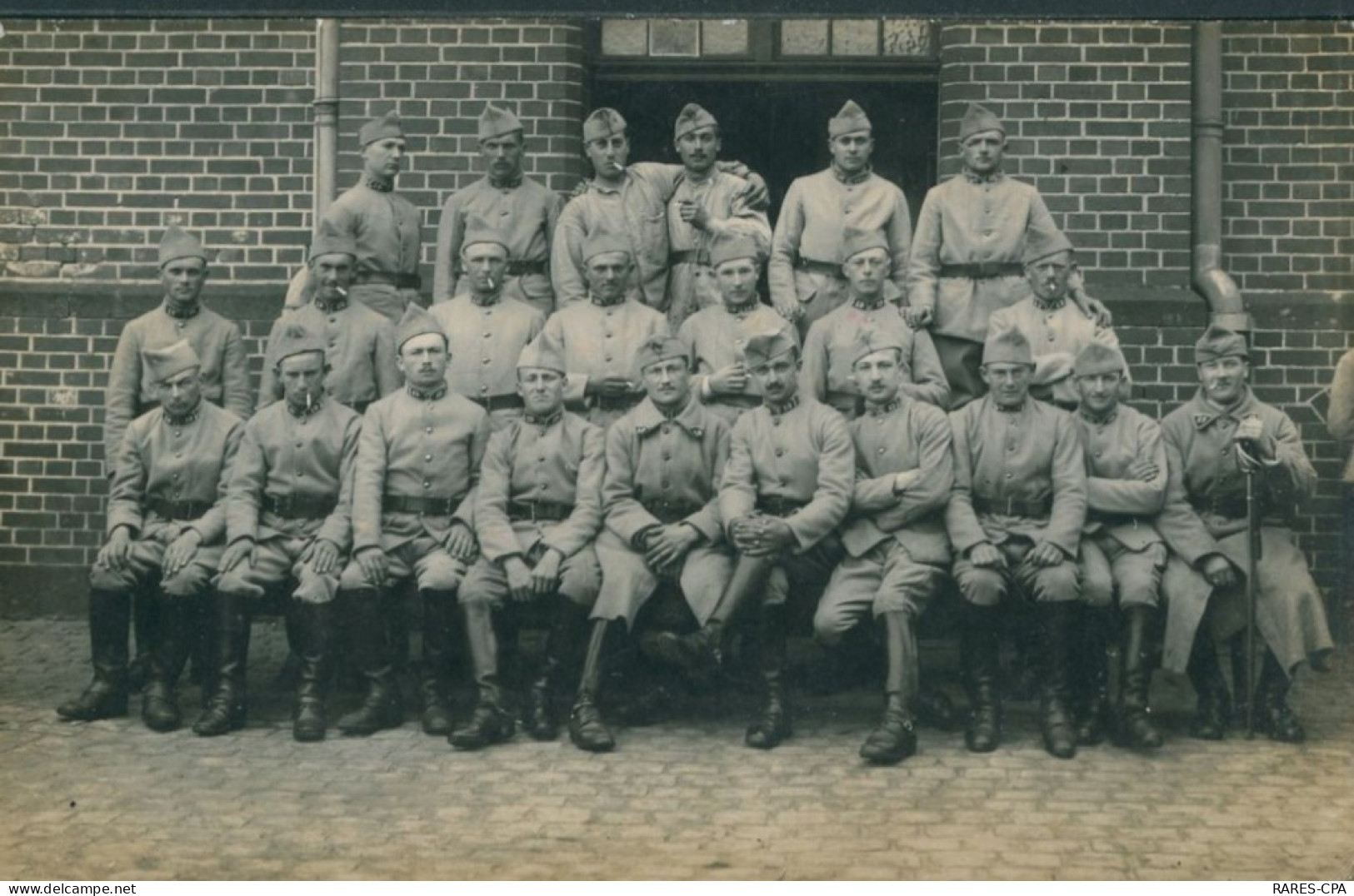 CPA PHOTO - Militaires - Souvenir à BONN - Guerre 14 / 18 - Bonn