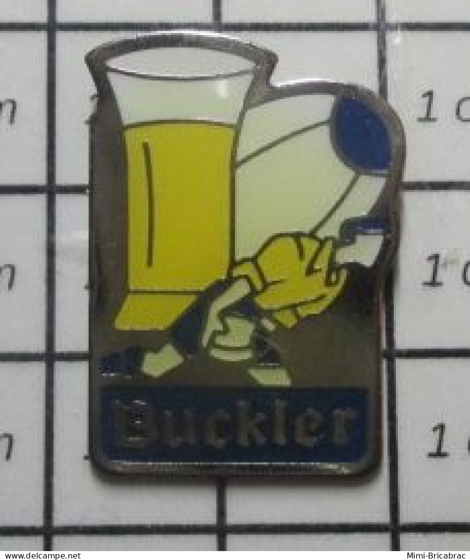 2922 Pin's Pins / Beau Et Rare / SPORTS / RUGBY BIERE SANS ALCOOL BUCKLER BALLON OVALE - Rugby
