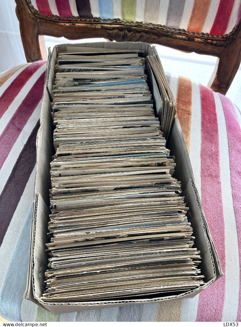 Un Important Lot De 1.200 Cartes Anciennes FRANCE - 500 Postkaarten Min.