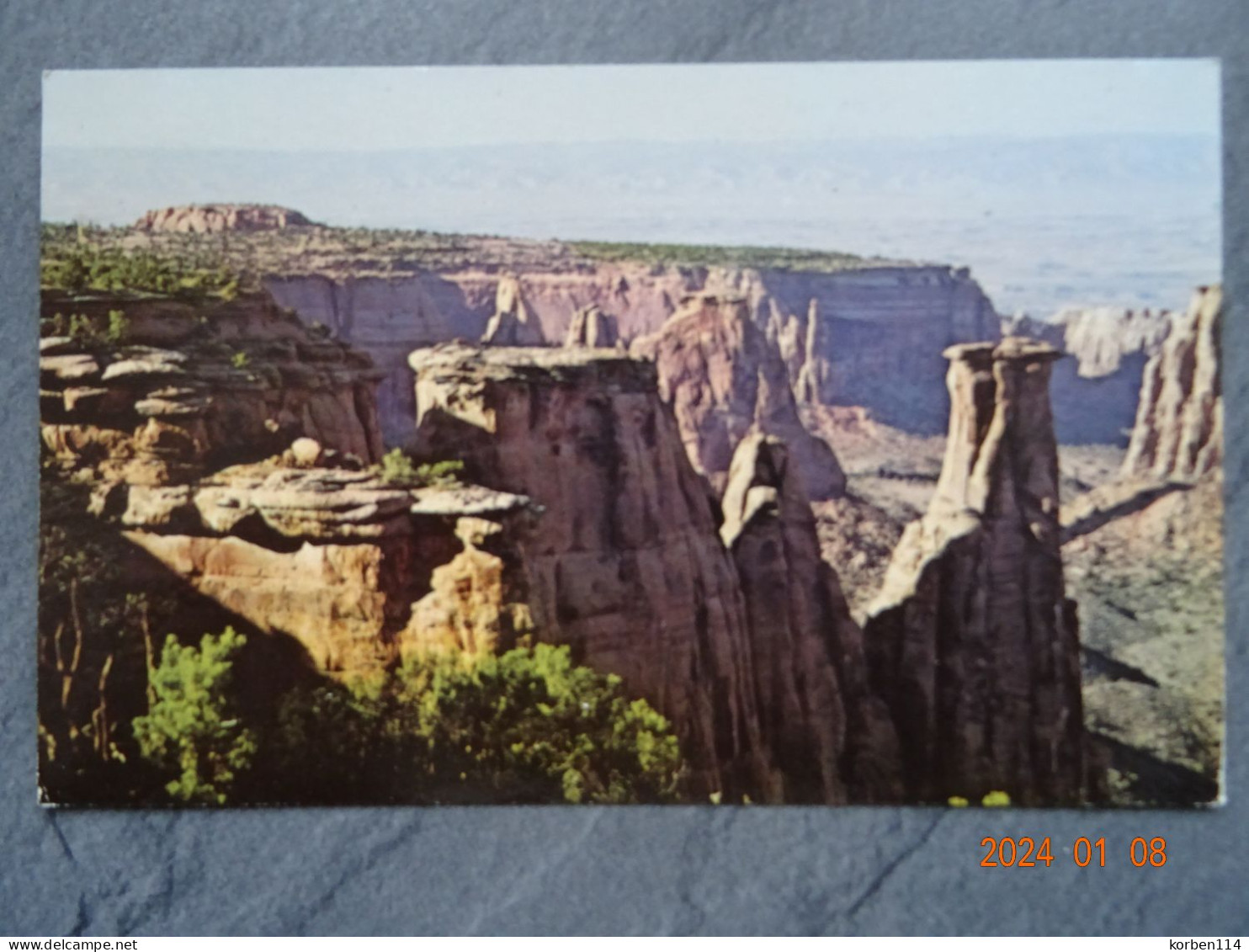 COLORADO NATIONAL MONUMENT  MONOLITH PARADE - Sonstige & Ohne Zuordnung