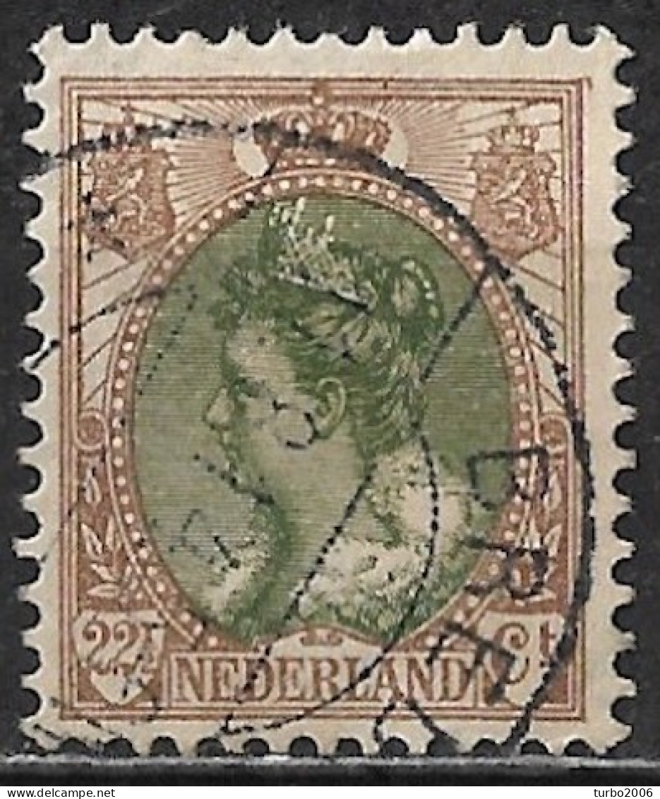 Vertikaal Bruin Streepje Naast De Rechterbovenhoek In 1919 22½ Cent Bruin / Groen Kon. Wilhelmina NVPH 70 - Plaatfouten En Curiosa