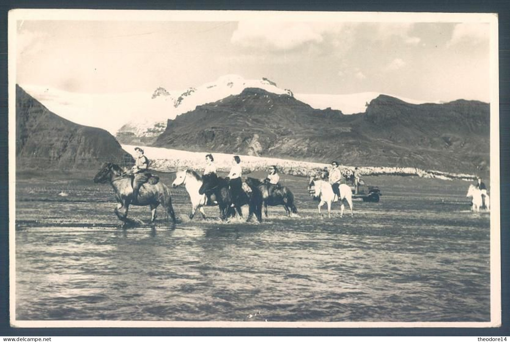 Iceland ORAEFA - JOKULL Crossing A Glacial River - Islande