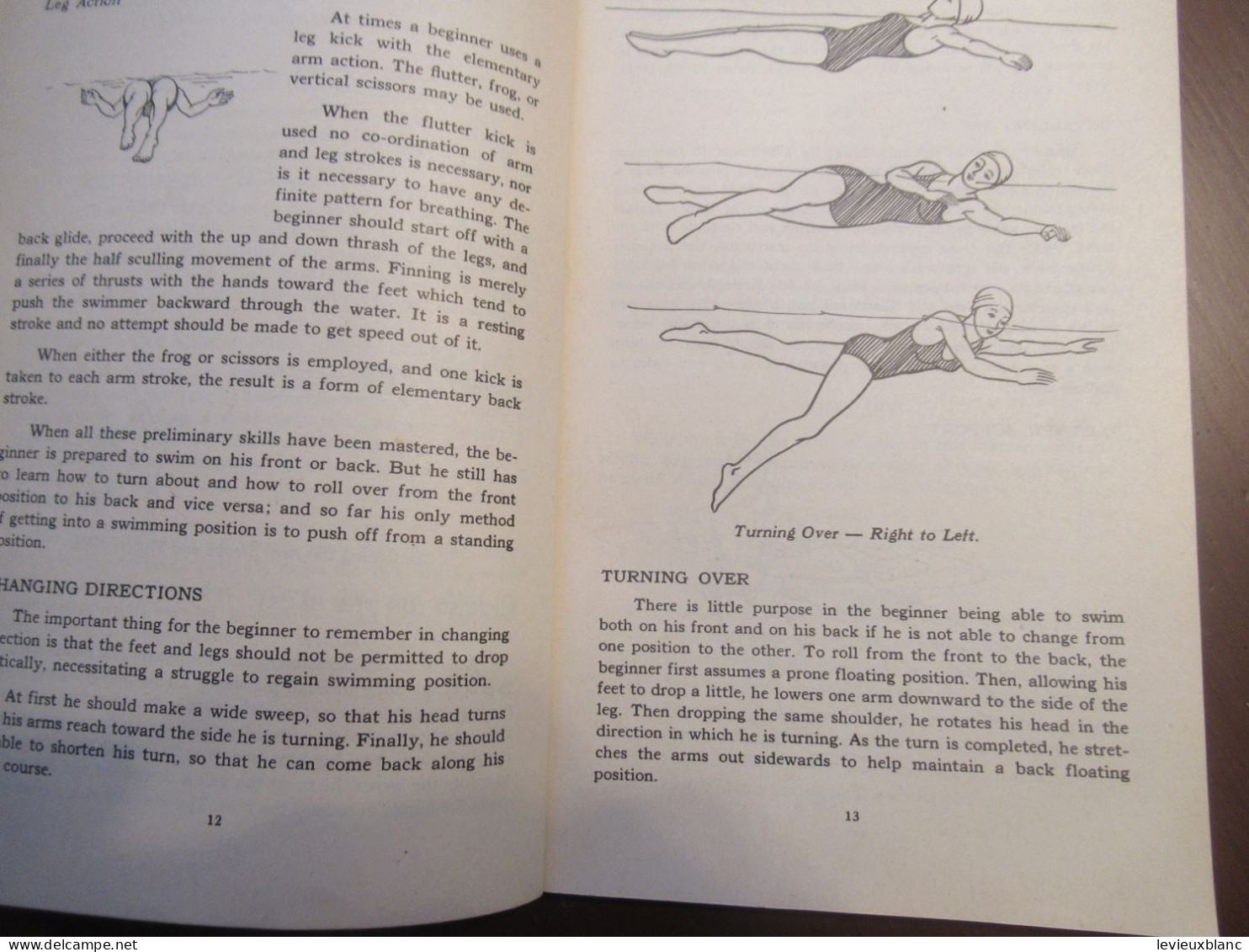 Manuel Canadien/Anglais/Swimming and  Water Safety Manual/The Canadian Red  Cross Society/1948   LIV215