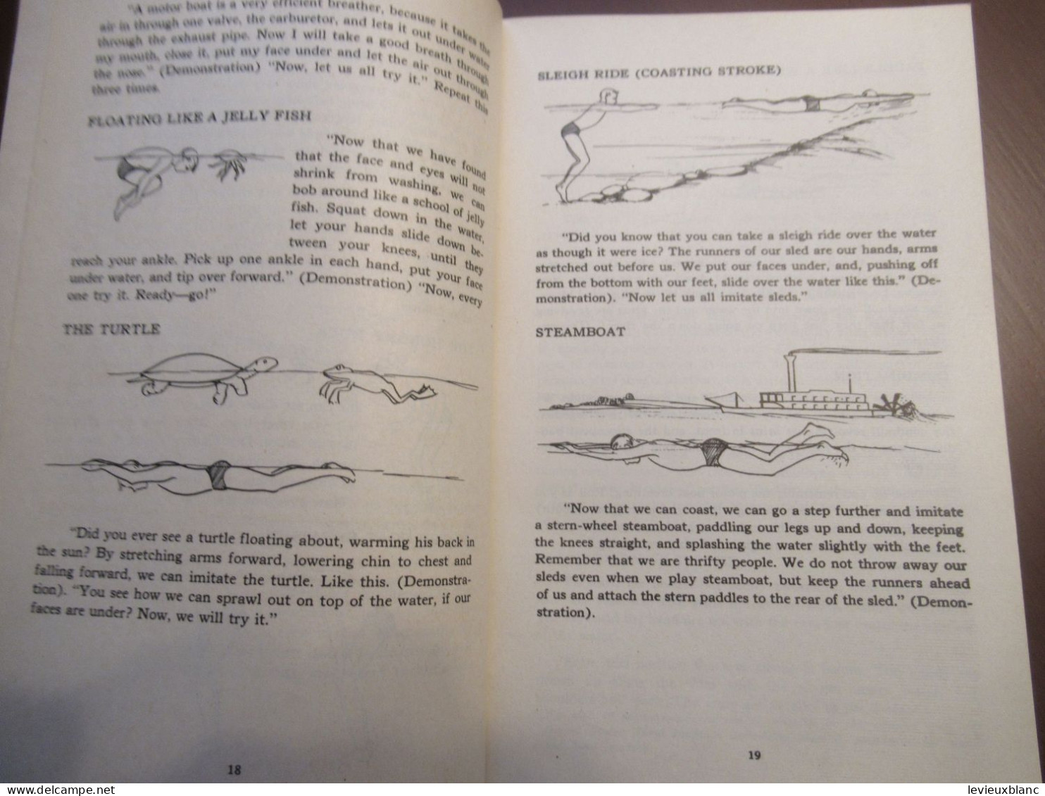 Manuel Canadien/Anglais/Swimming and  Water Safety Manual/The Canadian Red  Cross Society/1948   LIV215