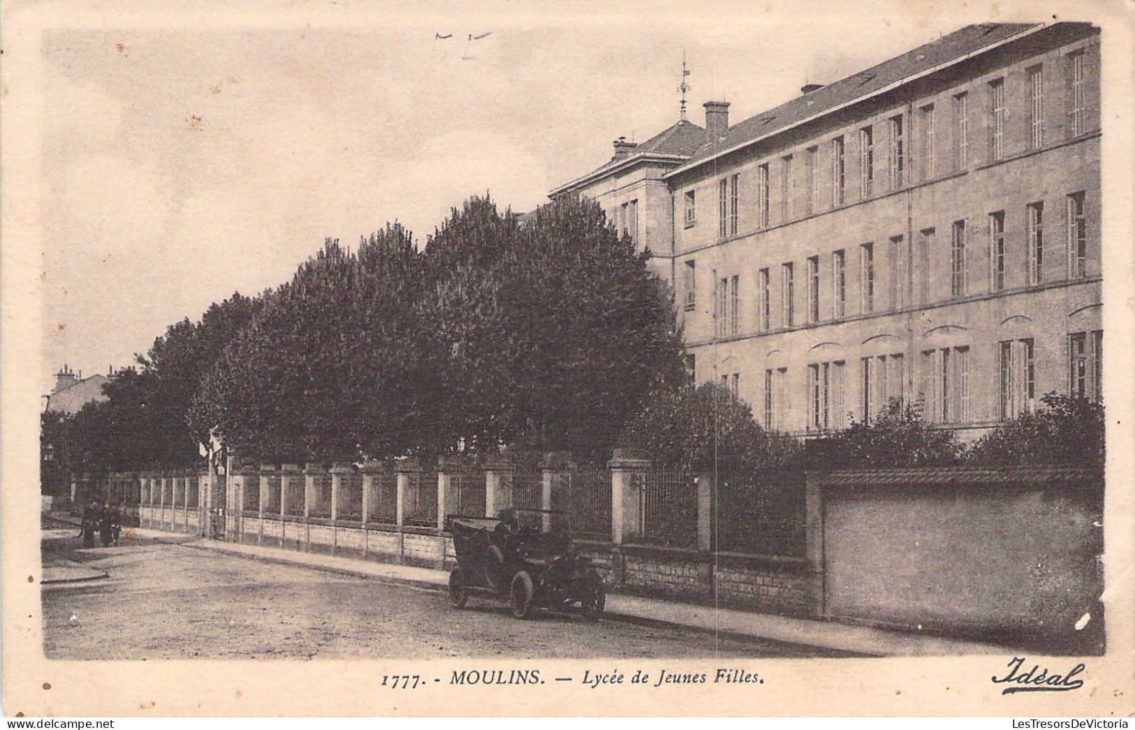 FRANCE - Moulins - Lycée De Jeunes Filles - Voiture Ancienne - Carte Postale Ancienne - Moulins