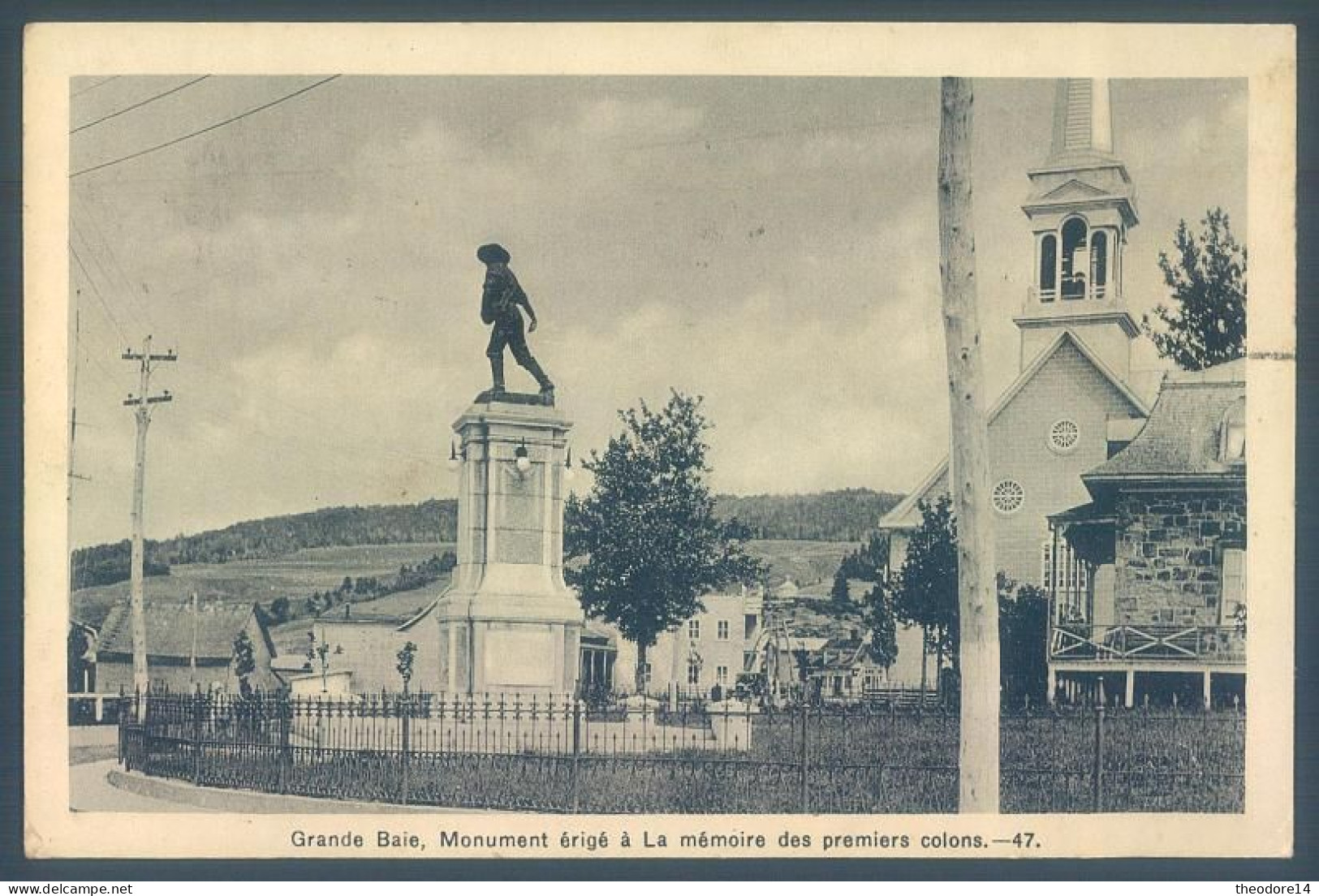 Canada Québec GRANDE BAIE Monument érigé à La Mémoire Des Premiers Colons Saguenay Port Alfred - Saguenay