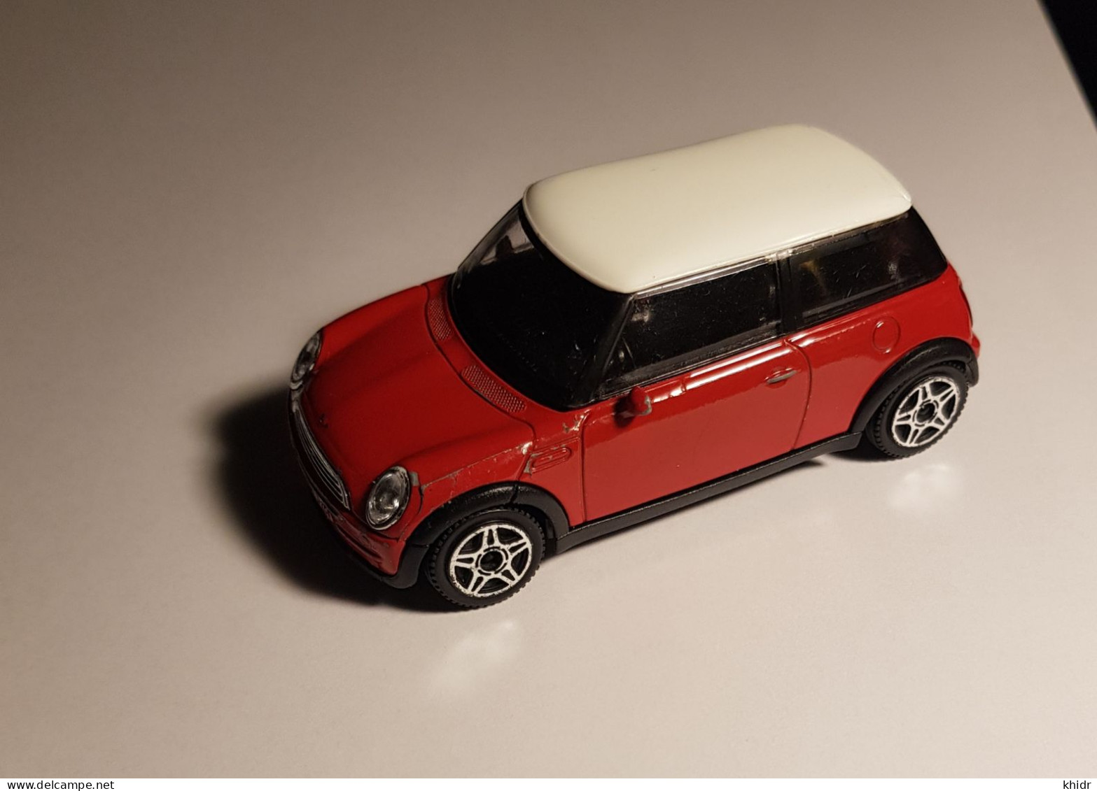 Mini-cooper rouge 1:43