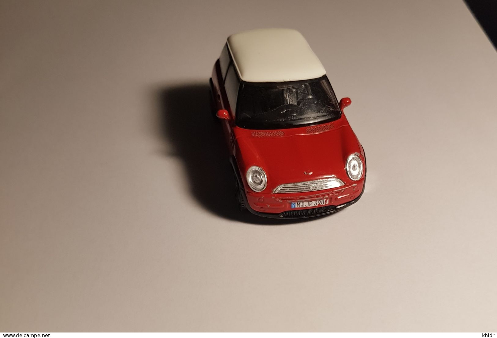 Mini-cooper rouge 1:43