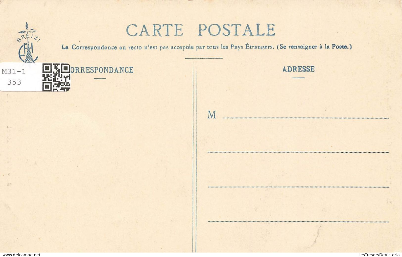 FOLKLORE - Costumes - Petite Bretonne En Prière - Carte Postale Ancienne - Other & Unclassified