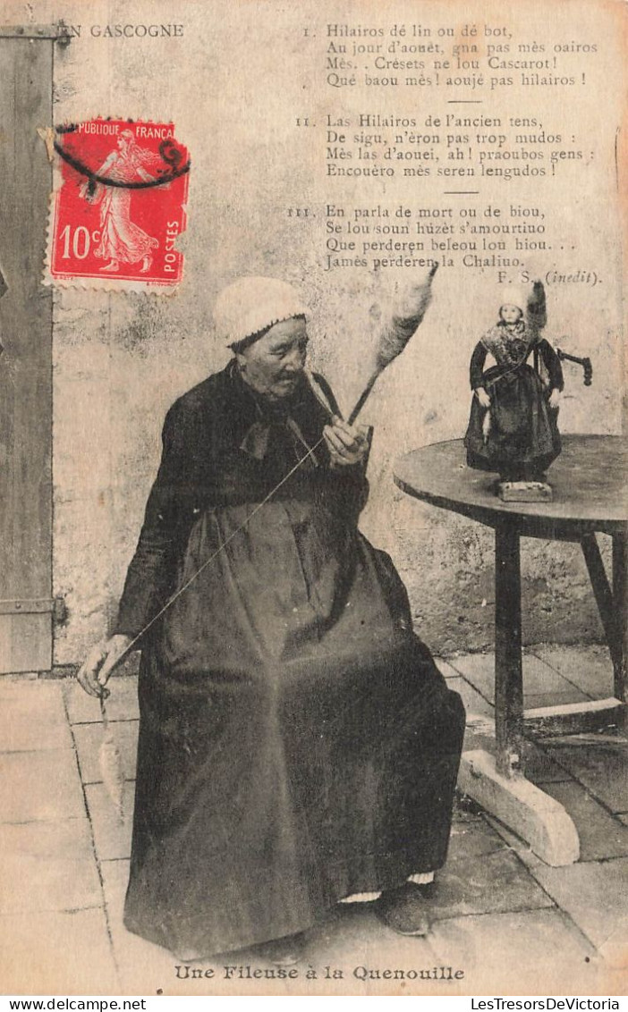 FOLKLORE - Costumes - En Gascogne - Une Fileuse à La Quenouille - Carte Postale Ancienne - Trachten