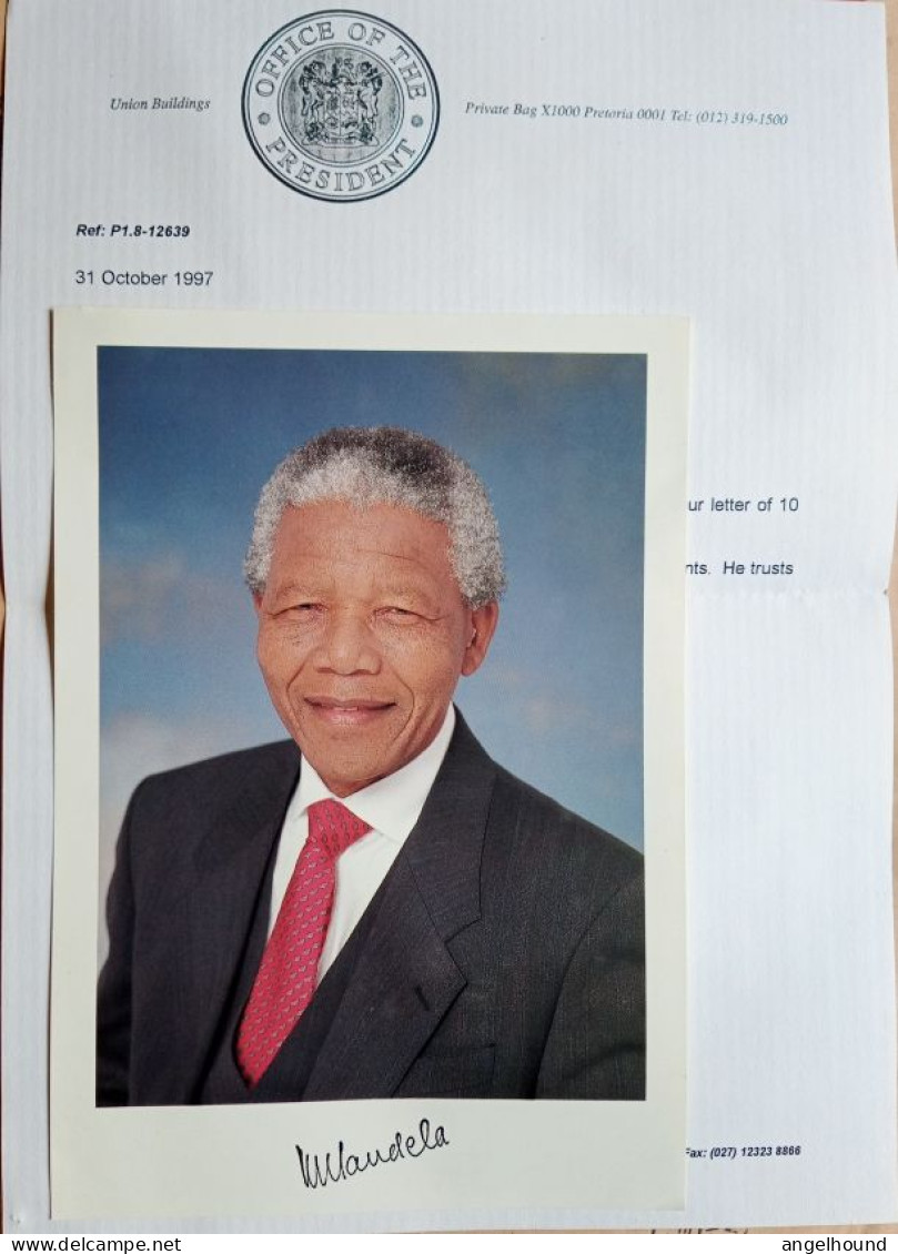 His Excellency Nelson Mandela - First President Of South Africa With Letter From The Office Of The President - Politicians  & Military