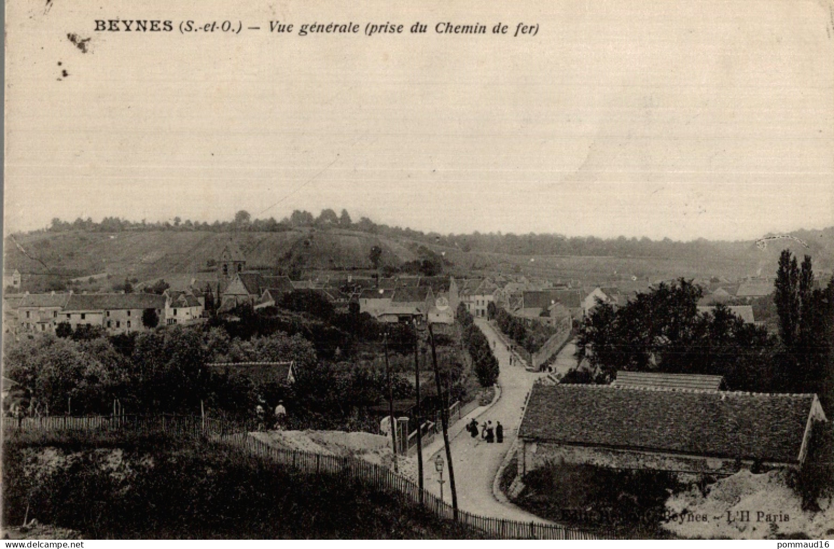 CPA Beynes Vue Générale Prise Du Chemin De Fer - Beynes