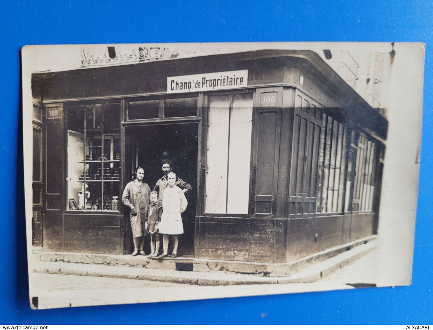 Carte Photo ,  Restaurant Angle De Rue Numero 105 , Changement De Proprétaire - Restaurantes