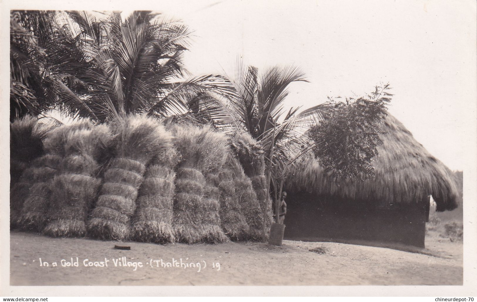 In A Gold Coast Village (Thatching) Ig - Ghana - Gold Coast