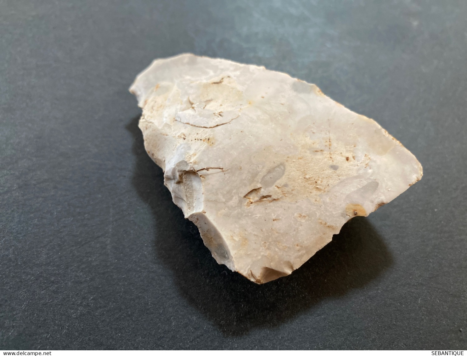 L2 Silex Racloir Trouvée à Touvent  (Oise) Longueur 8 Cm Néolithique - Archäologie