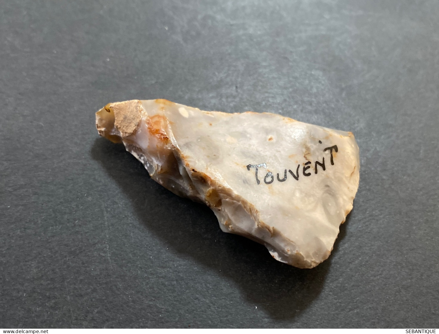 L7 Silex Racloir Trouvée à Touvent  (Oise) Longueur 6 Cm Néolithique - Archäologie