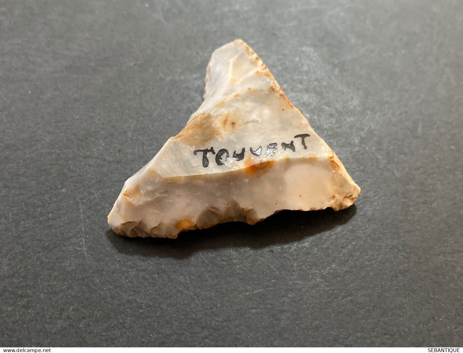 L9 Silex Grattoir Trouvée à Touvent  (Oise) Longueur 6 Cm Néolithique - Arqueología
