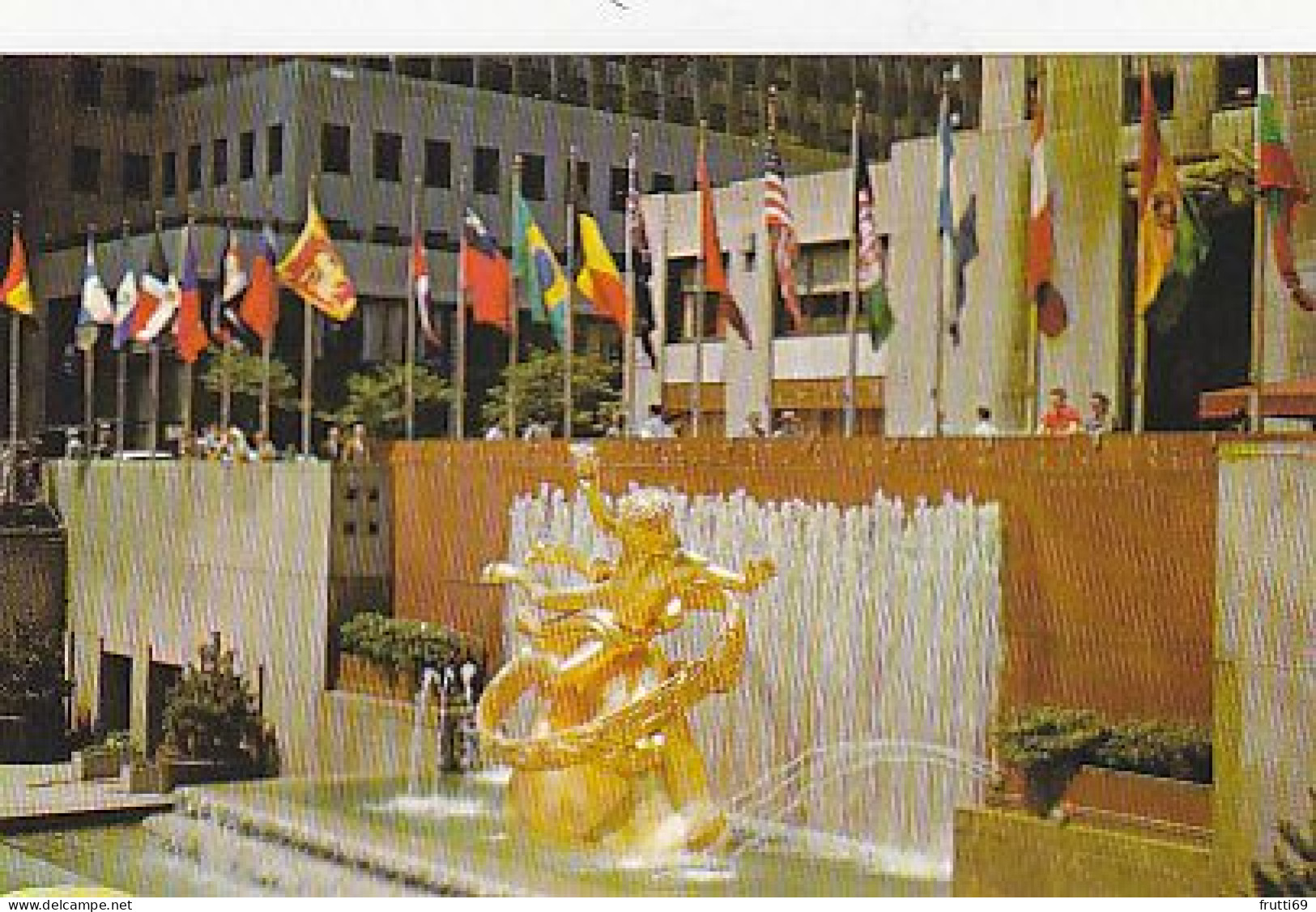 AK 193928 USA - New York City - Rockefeller Center - Prometheus Fountain - Autres Monuments, édifices