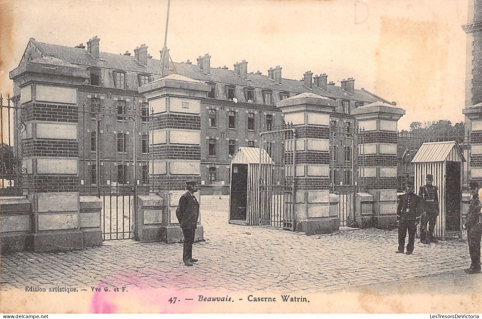 FRANCE - Beauvais - Caserne Watrin - Animé - Carte Postale Ancienne - Beauvais