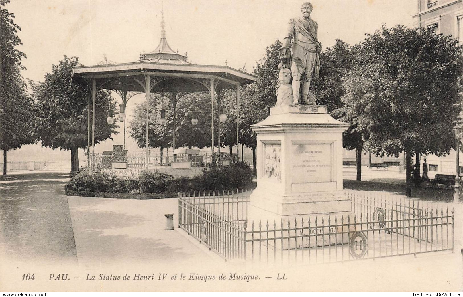FRANCE - Pau - La Statue De Henri IV Et Le Kiosque De Musique - Carte Postale Ancienne - Pau