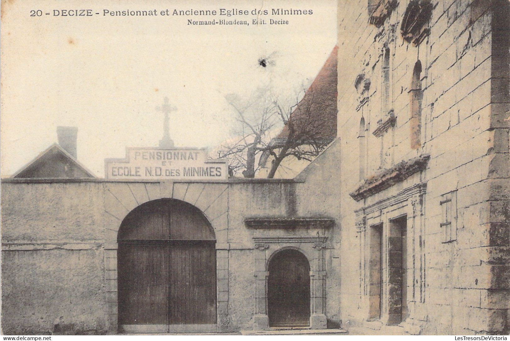 FRANCE - Decize - Pensionnat Et Ancienne Eglise Des Minimes - Colorisé - Carte Postale Ancienne - Decize