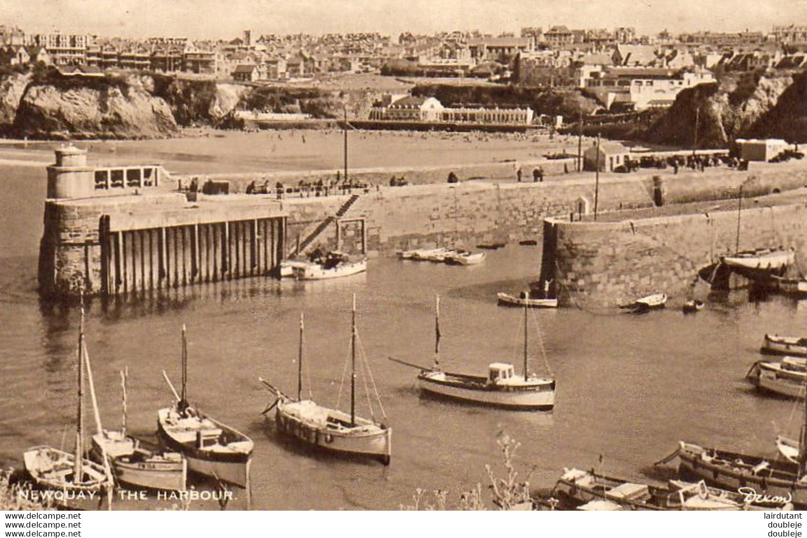 NEWQUAY  THE HARBOUR ( Greetings From ) - Newquay