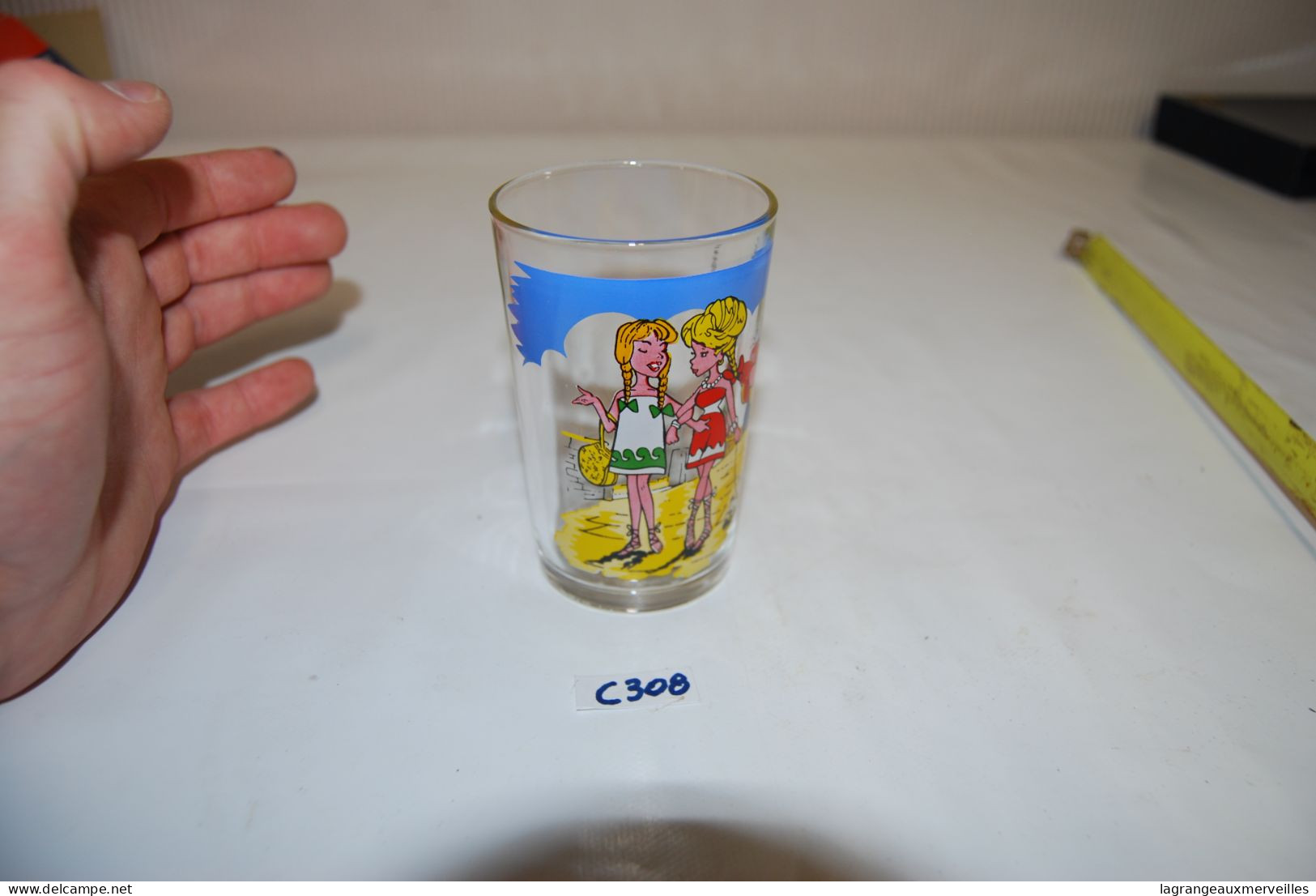 C308 Ancien Verre Moutarde - Paris - 1968 - Dargaux - Uderzo - Verres