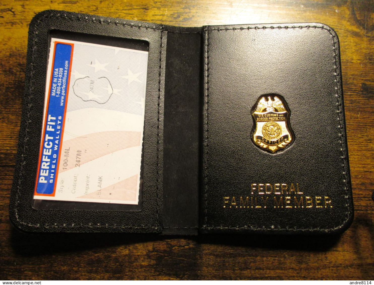 US Customs And Border Protection Family Member Leather Shielded ID Case/Wallet With 1.5" Mini Badge - Other & Unclassified