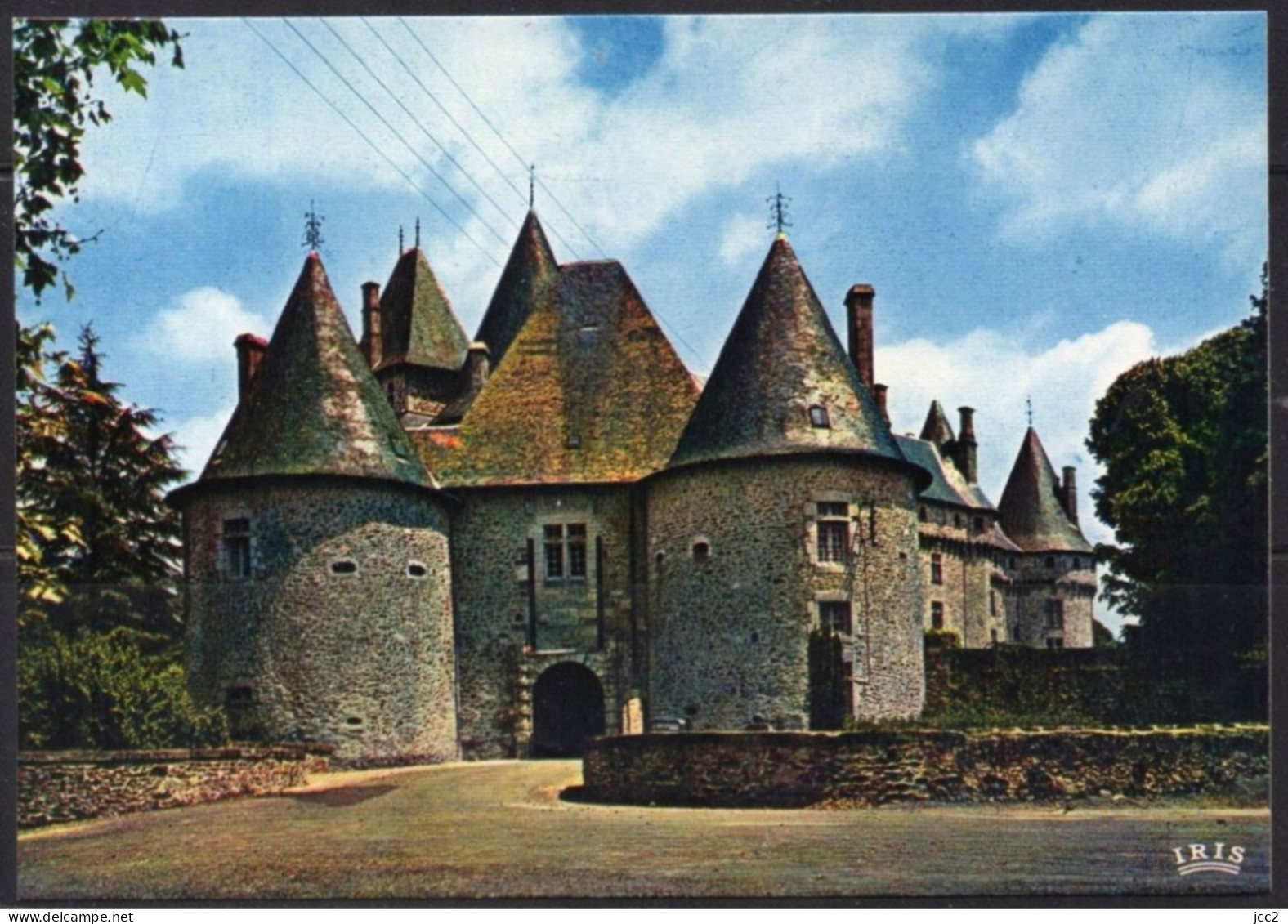 19 - Pompadour - Le Château - Arnac Pompadour