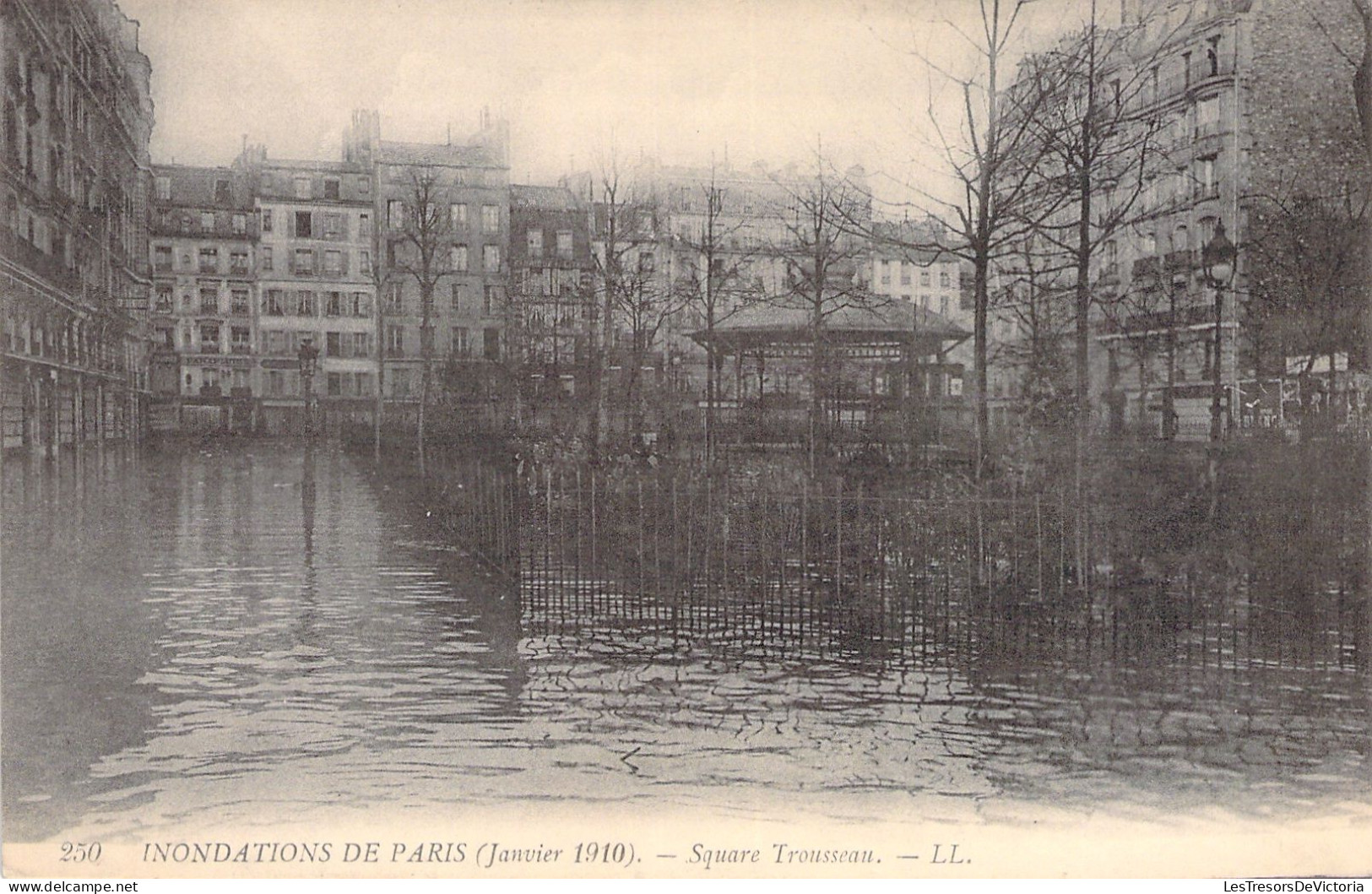 FRANCE - Paris - Inondations De Paris - Square Trousseau - Carte Postale Ancienne - Die Seine Und Ihre Ufer