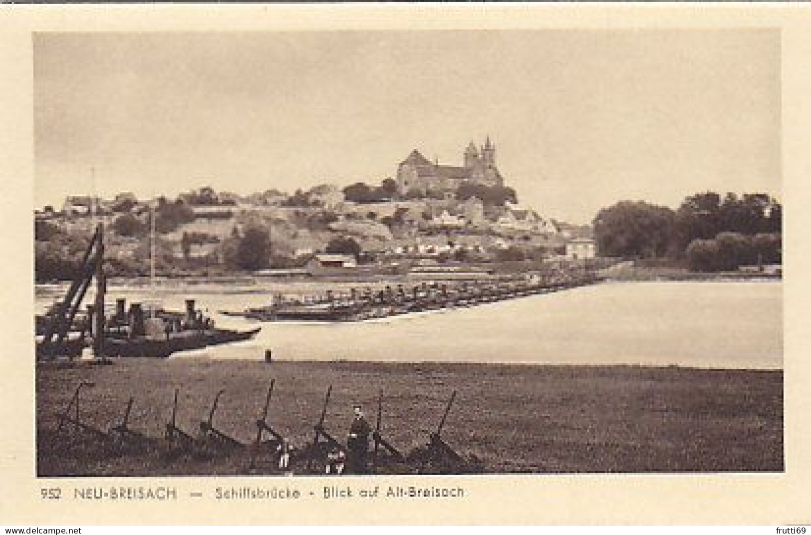 AK 194053 FRANCE - Neu-Breisach - Schiffsbrücke - Blick Auf Alt-Breisach - Neuf Brisach