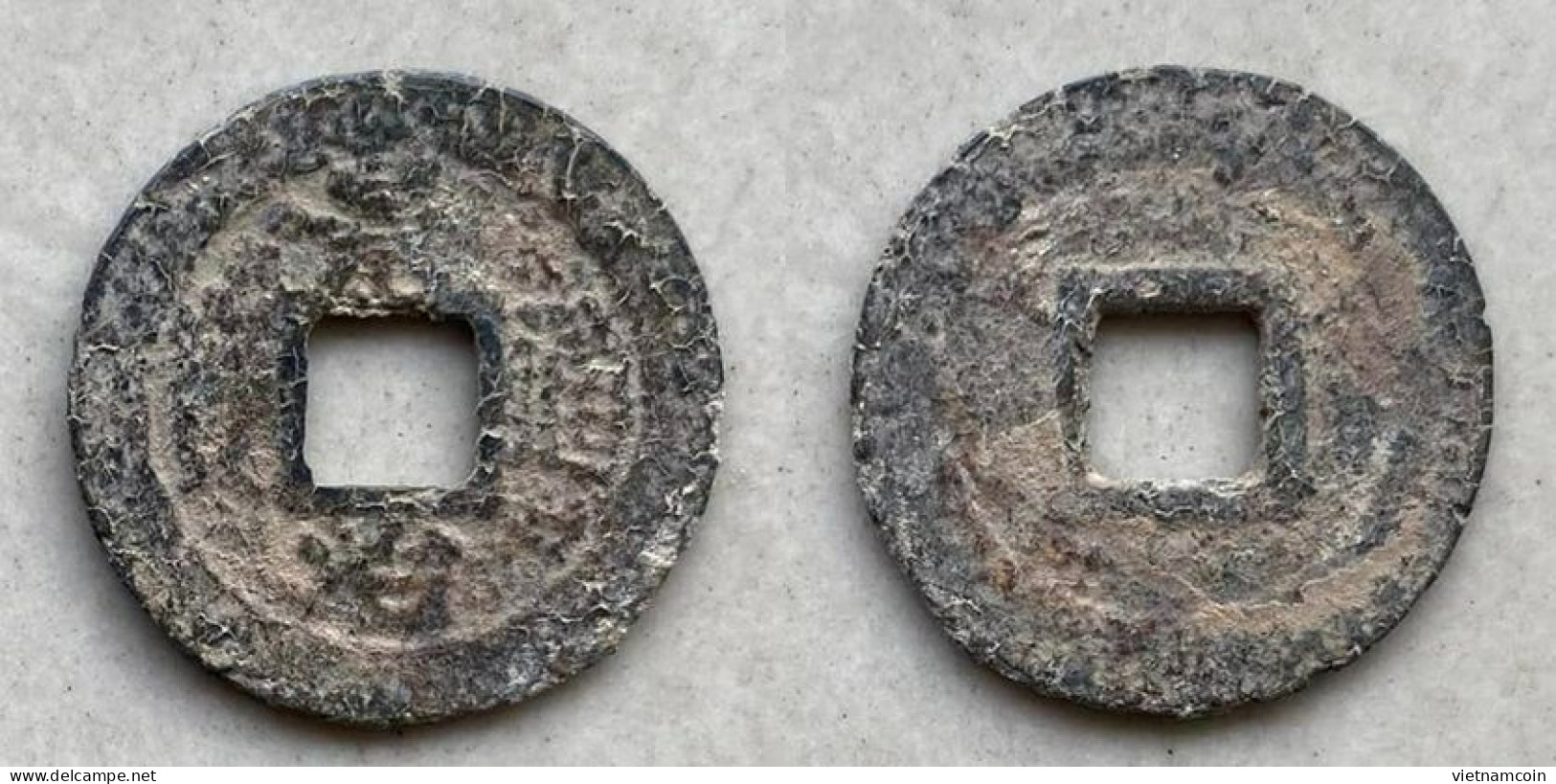 Ancient Annam Coin Canh Tri Thong Bao (zinc Coin) Le Kings Under The Trinh 1740-1776 - Viêt-Nam