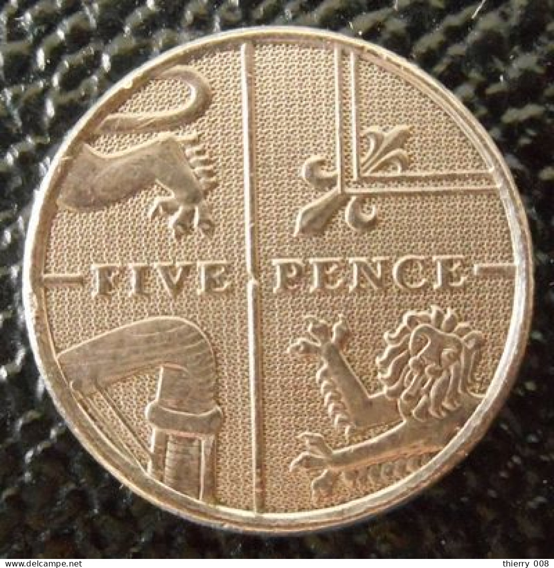 Pièce Grande Bretagne Five Pence    Elizabeth II D G REG F D 2008 - 5 Pence & 5 New Pence