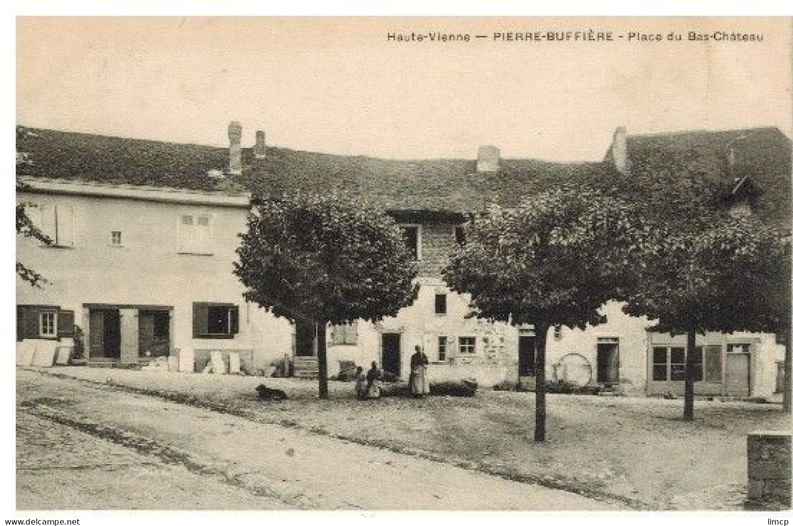 Pierre Buffière: Place Du Bas Château, Petite Animation - Pierre Buffiere