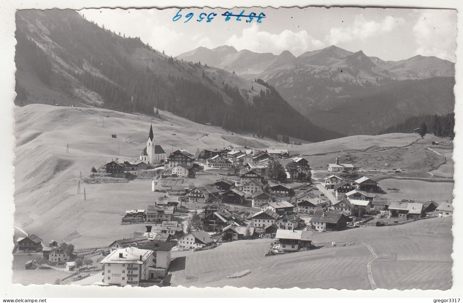 E2292) BERWANG - Tirol - S/W FOTO AK -  Kirche Häuser - Berwang