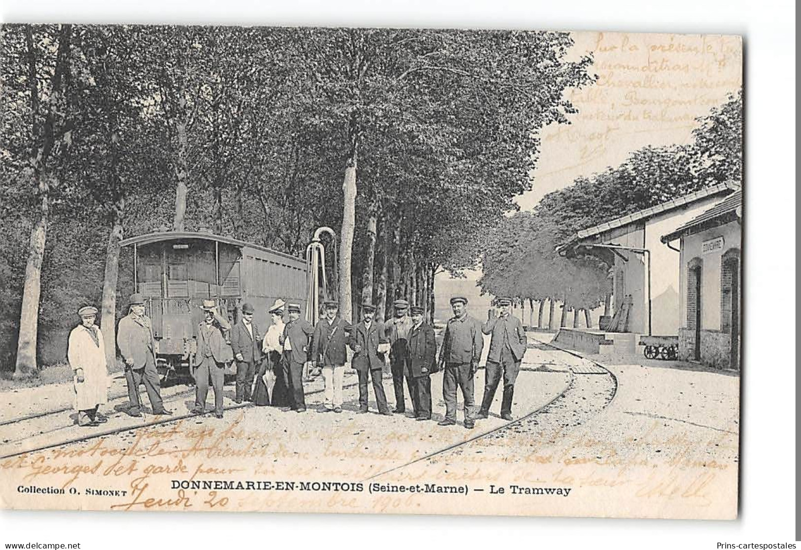 CPA 77 Donnemarie En Montois La Gare Et Le Train Tramway - Donnemarie Dontilly