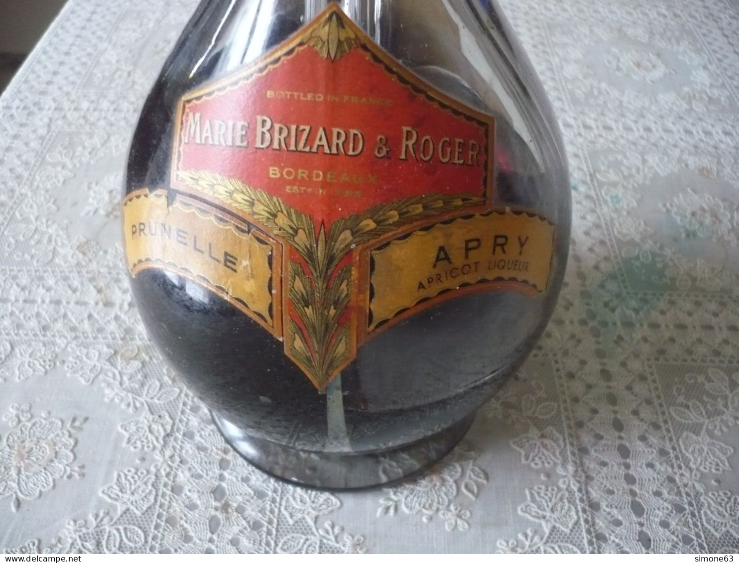 Ancienne Bouteille 4 Compartiments + Ou - Pleins  -  MARIE BRIZARD & Roger -  Publicité - - Spiritueux