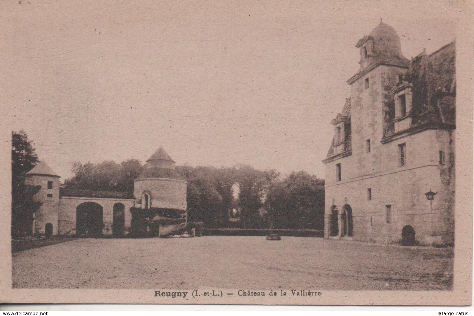 Reugny Le Chateau De La Vallierre - Reugny